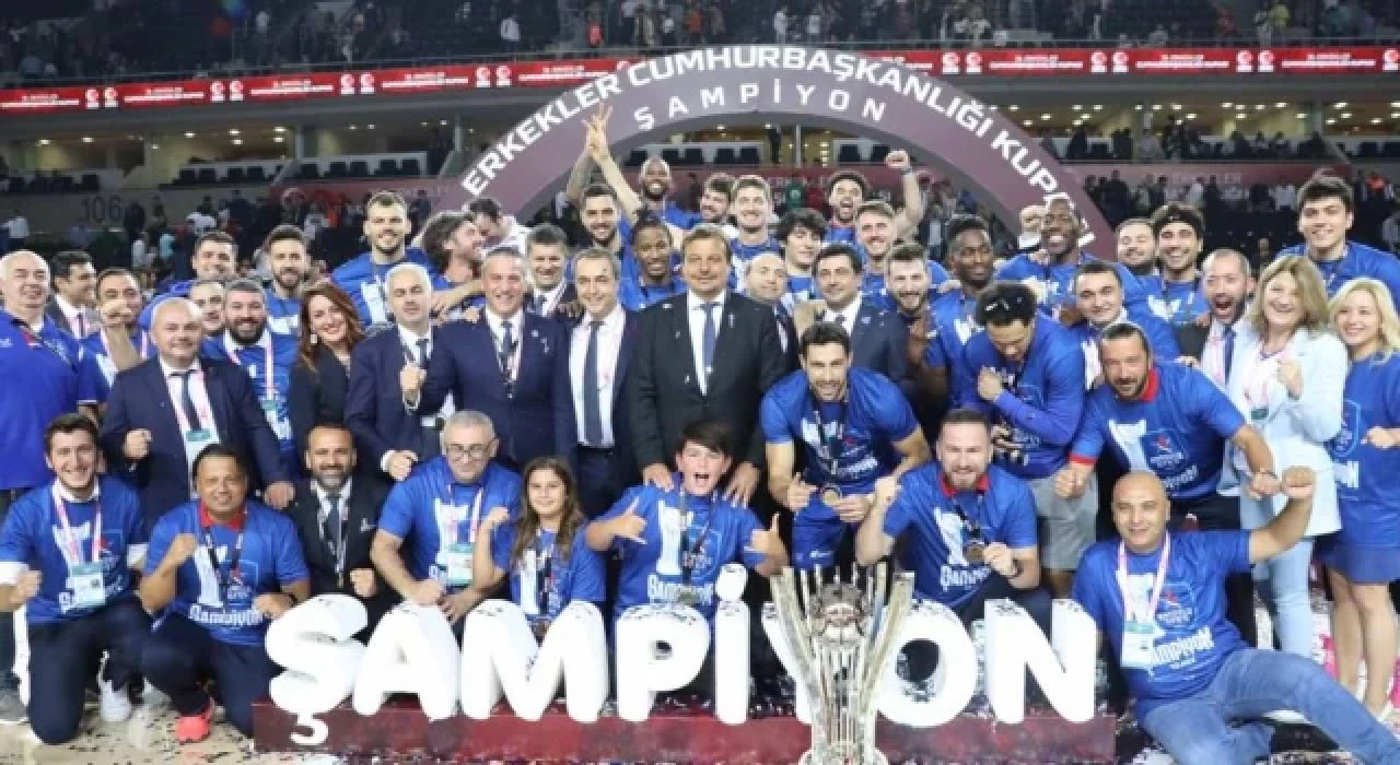 Cumhurbaşkanlığı Kupası üst üste 3. kez Anadolu Efes’in
