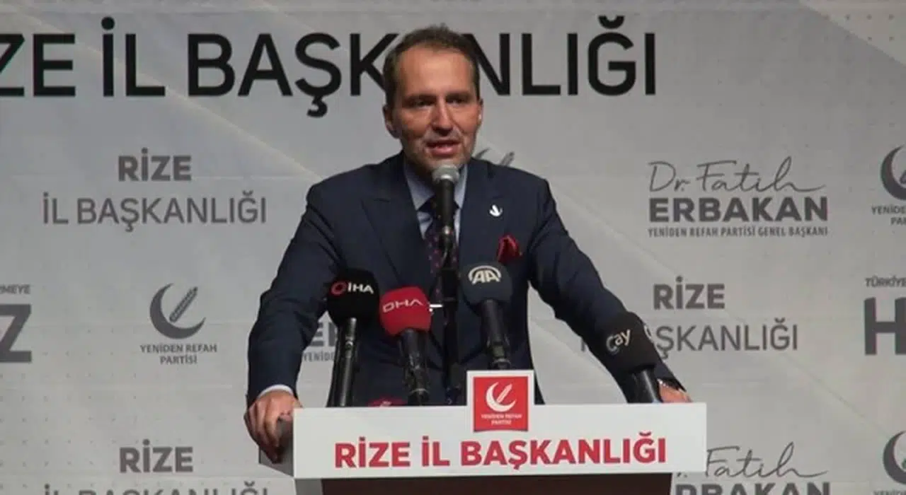 Fatih Erbakan’den 6’lı masaya: Milletin derdiyle dertlenmek yerine altın gününe devam ediyorlar
