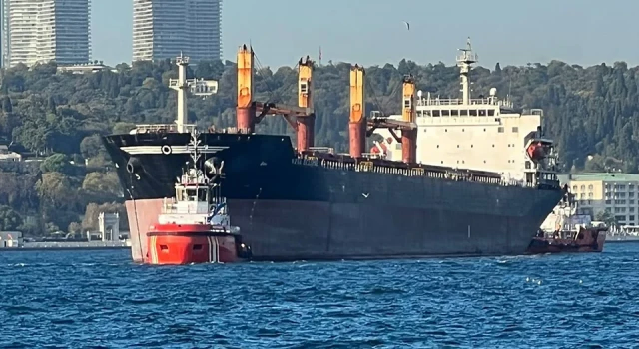 İstanbul Boğazı'nda gemi arızası; trafik askıya alındı