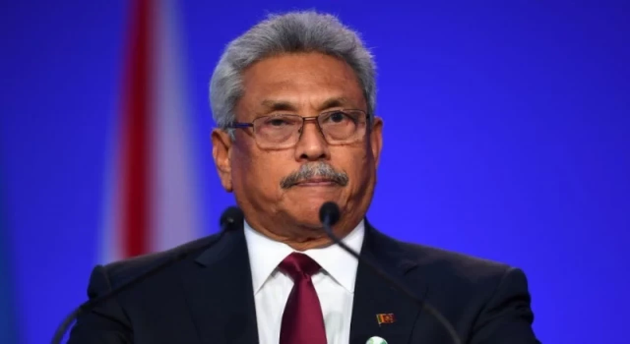 Sri Lanka’nın firari eski Devlet Başkanı Rajapaksa ülkesine döndü