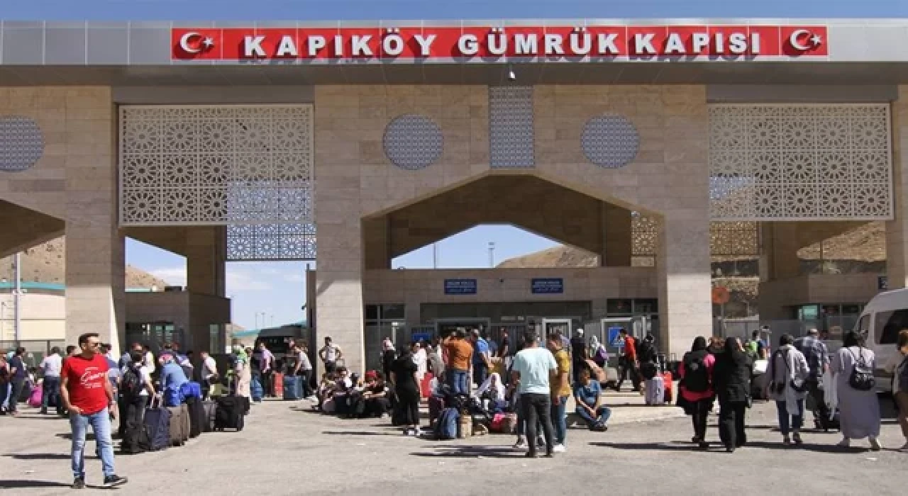 TL düştü, İranlılar Van’a akın etti