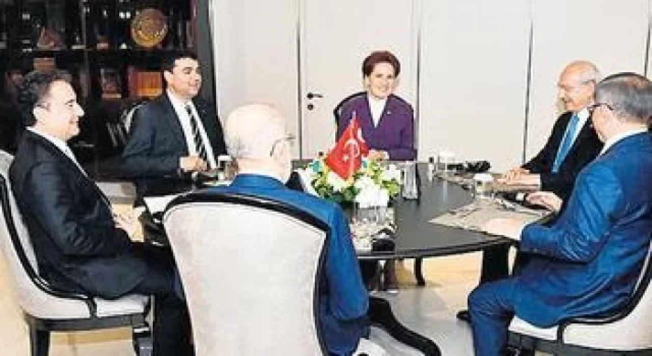 Altı muhalefet partisinin genel başkanları CHP Genel Merkezi’nde bir araya geldi