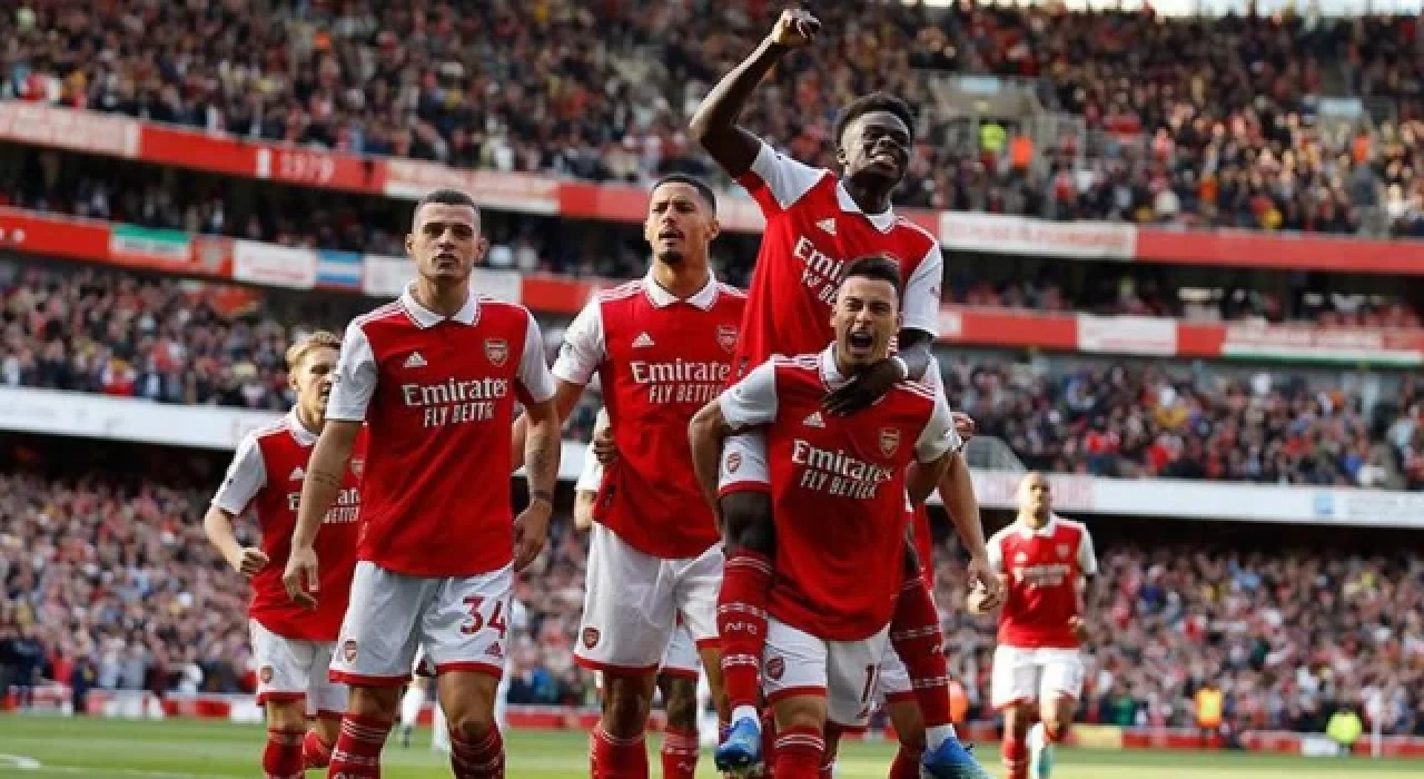 Arsenal, Liverpool’u devirdi liderliğini sürdürdü