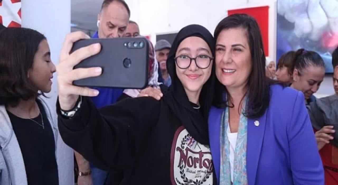 Aydın Büyükşehir Belediye Başkanı Özlem Çerçioğlu 29 Ekim Sergisinin Açılışını Yaptı