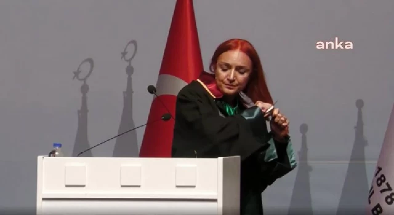 İstanbul Barosu Genel Kurulu’nda Mahsa Amini’ye destek