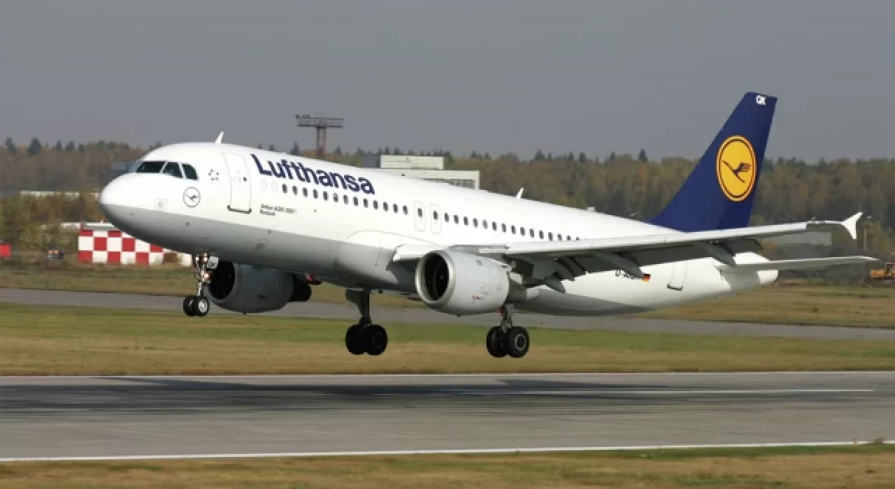 Lufthansa uçağı İstanbul Havalimanı'na acil iniş yaptı