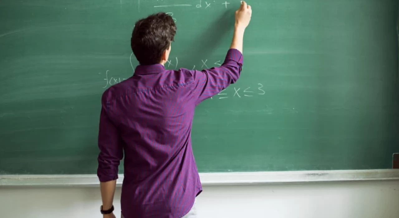 Uzman ve Başöğretmenlik Sınavı'na başvuru süresi uzatıldı