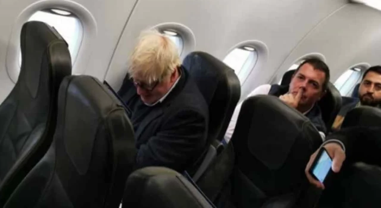 İngiltere eski Başbakanı Boris Johnson, İstanbul'a ekonomi sınıfında uçtu