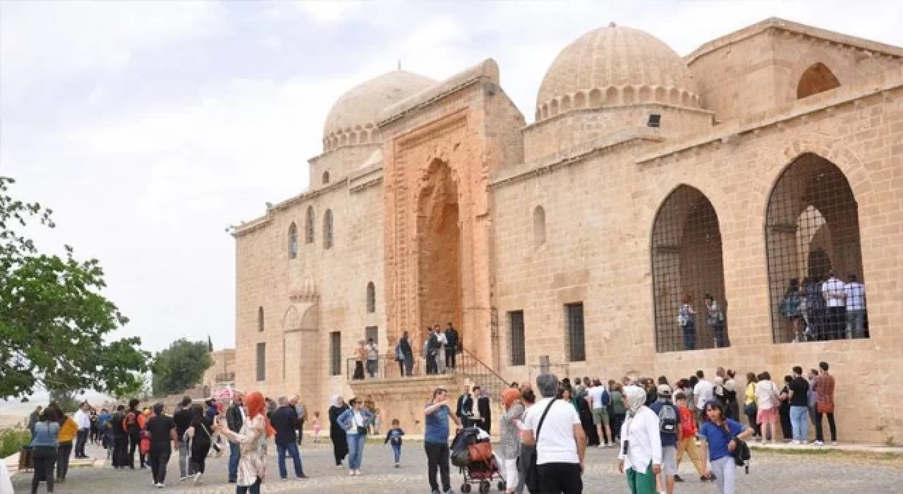 Mardin’de gösteri ve yürüyüşlere15 gün yasak getirildi