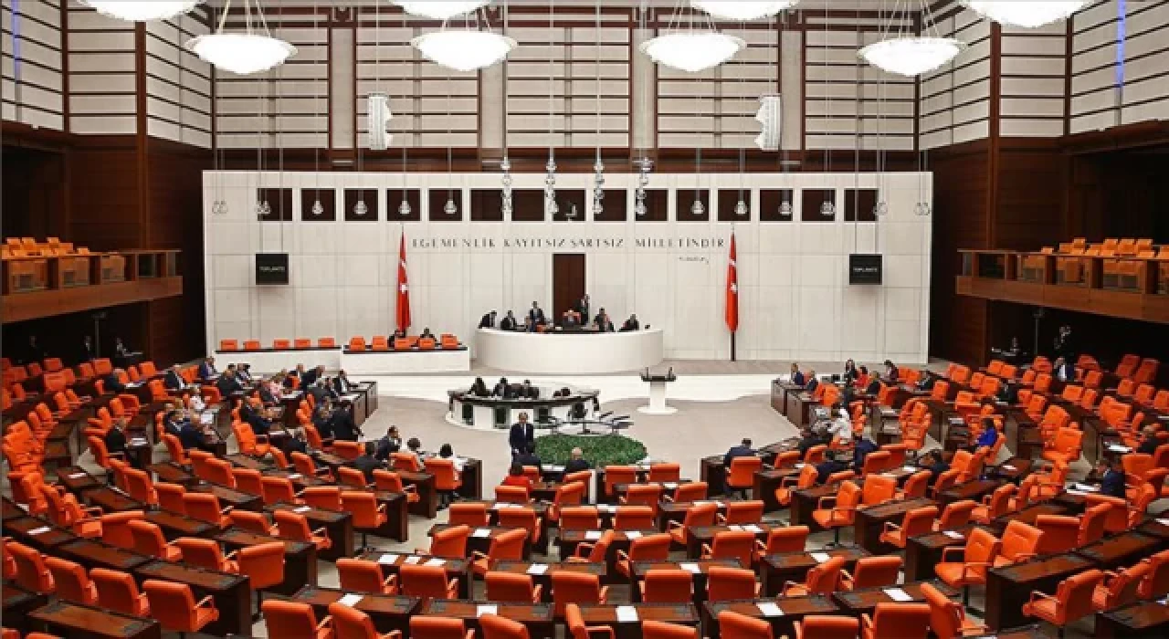 Öğretmenlerle ilişkin 2 önerge AK Parti ve MHP oylarıyla reddedildi