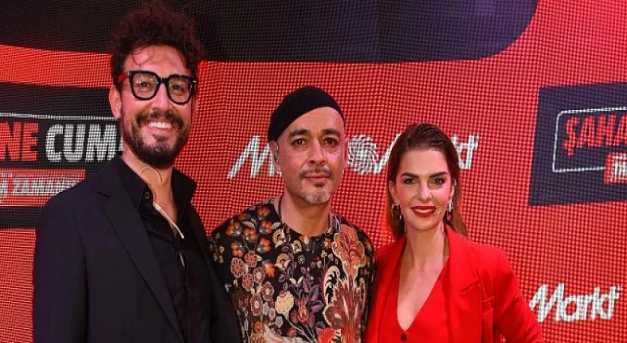 Pelin Karahan Ceza ve Danilo Zanna hem alışveriş yaptı hem eğlendi