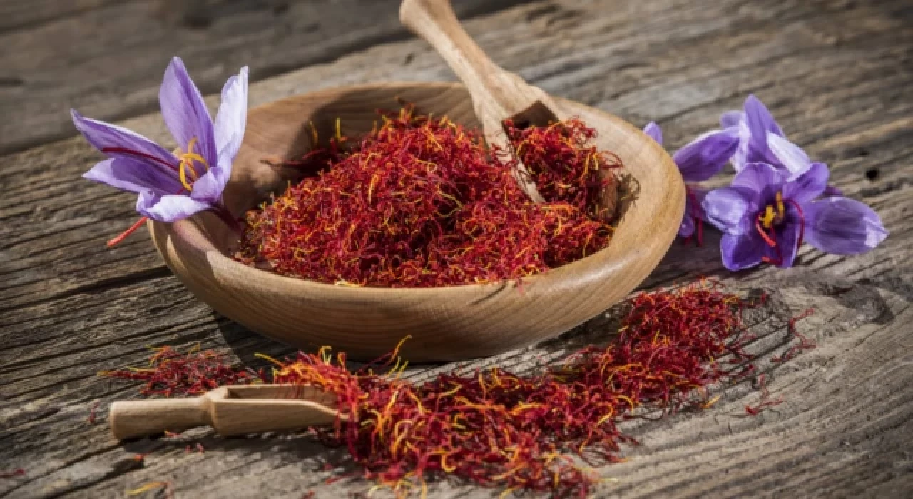 Safranın kilosu 80 bin liraya ulaştı