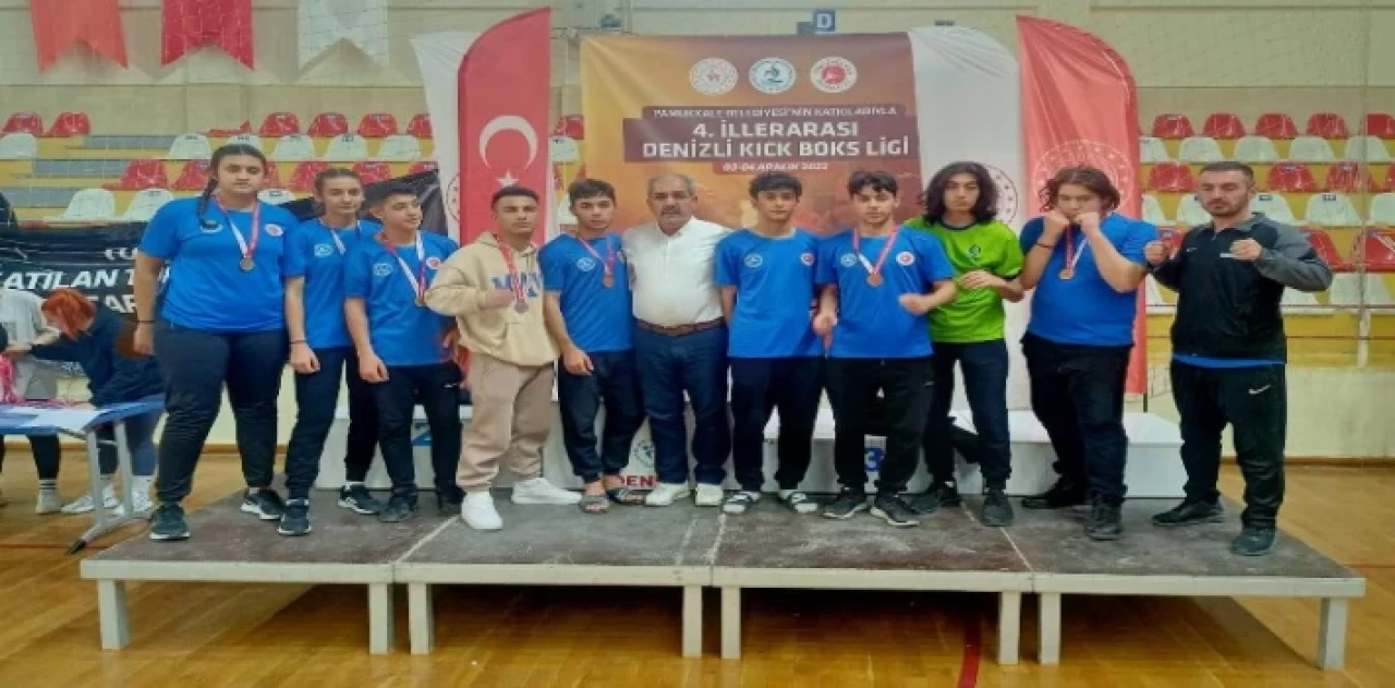 Çayırova’ya karatede 7, kickboksta 6 madalya