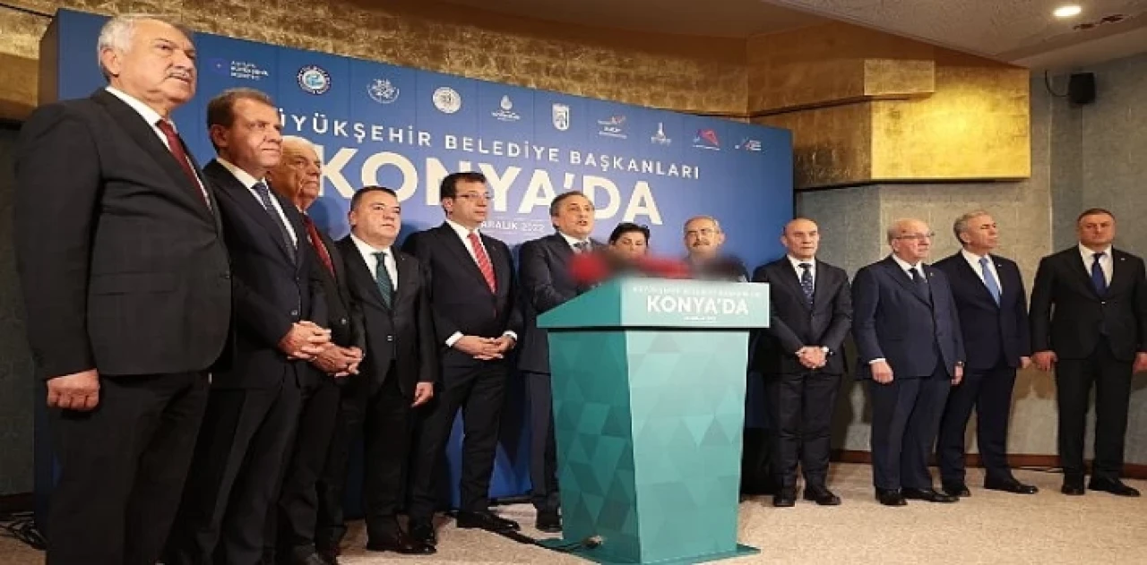 Cumhuriyet Halk Partili Büyükşehir Belediye Başkanları Konya’da