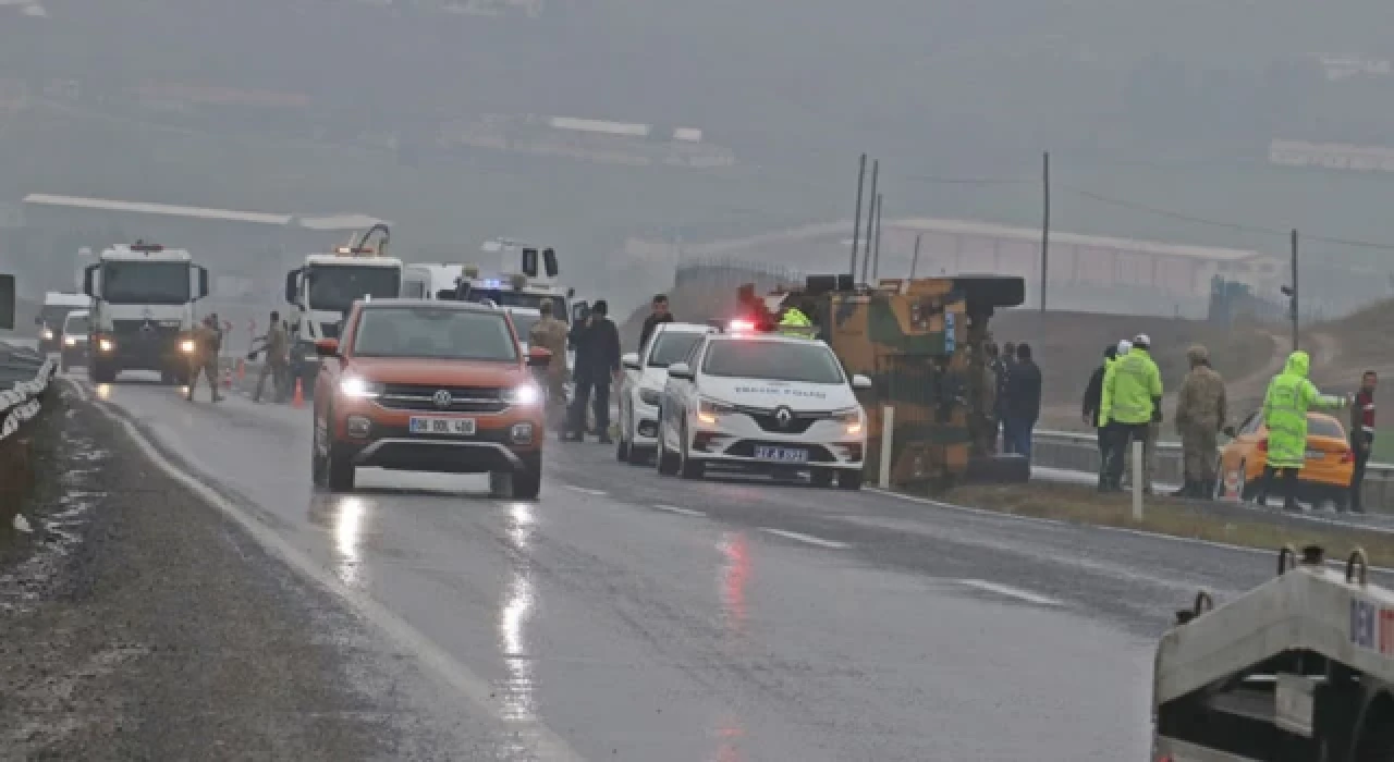 Diyarbakır’da askeri araç devrildi, 6 asker yaralandı