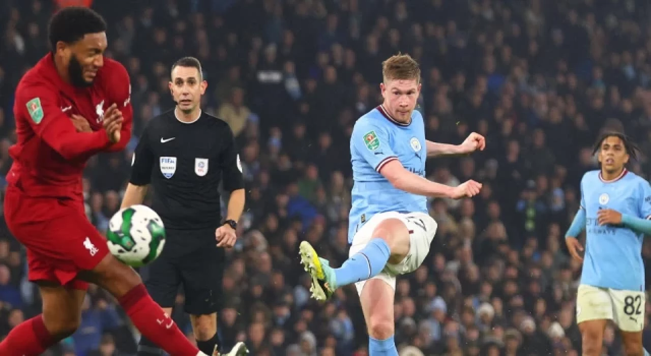 İngiltere Lig Kupası'nda Manchester City, Liverpool'u eledi