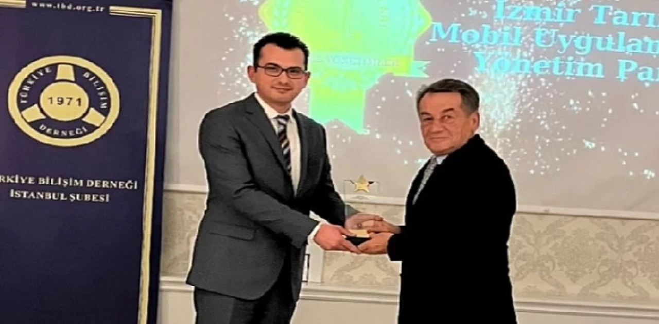 İzmir Tarımı mobil uygulaması 2022’nin en iyi projesi seçildi