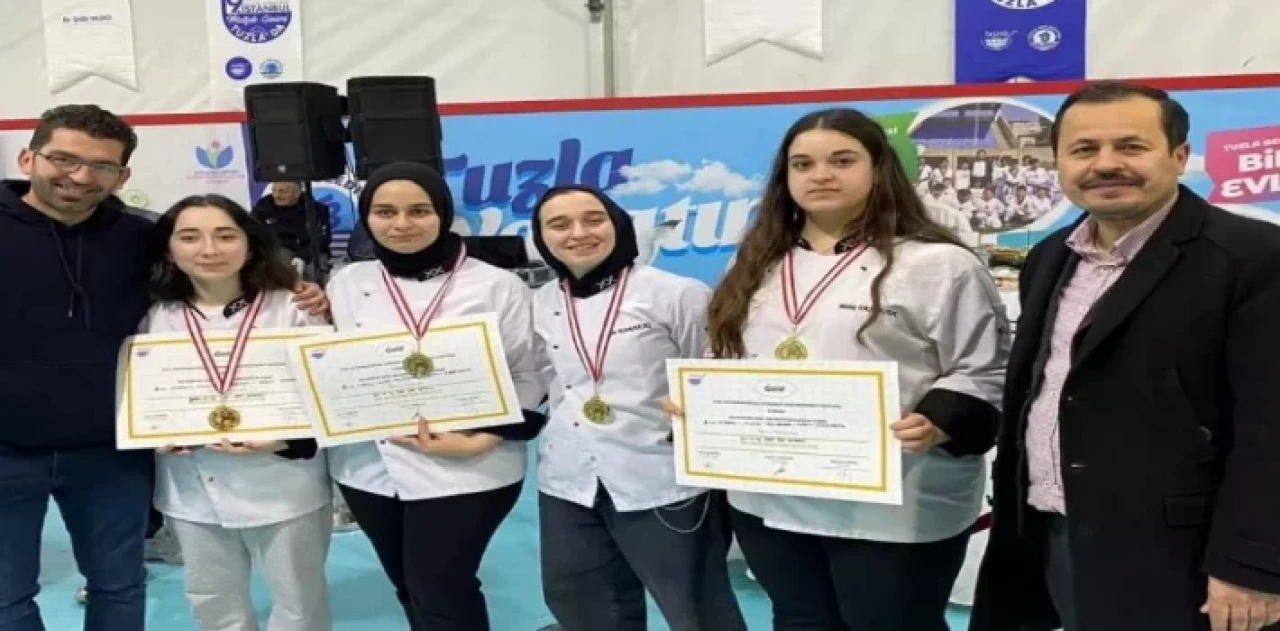 Kocaeli Gölcüklü liseliler Gastronomi Festivali’nden ödülle döndü