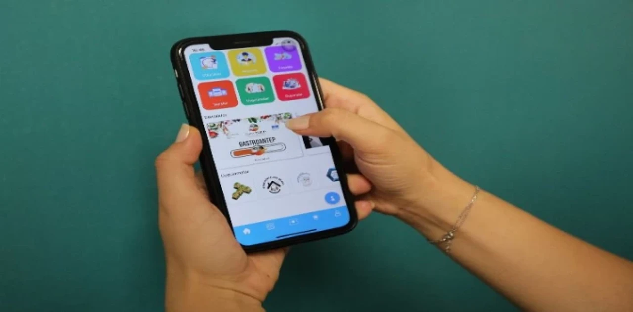 ’Genç Gaziantep’ten gençlere hediyeler