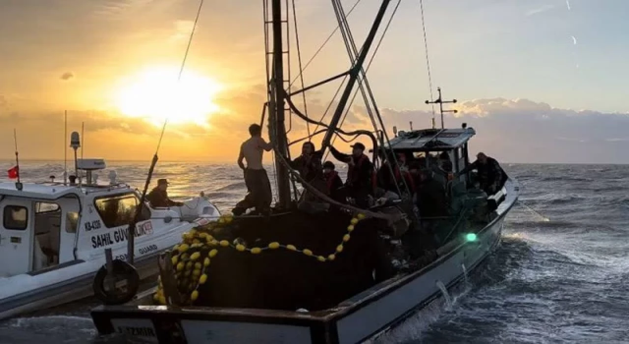 İzmir’de yasa dışı avlanan balıkçılara 284 bin TL ceza