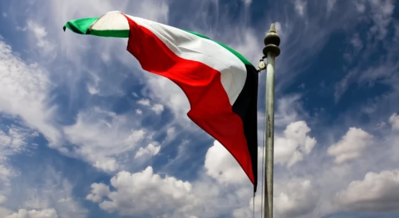 Kuveyt'te hükümet istifa etti