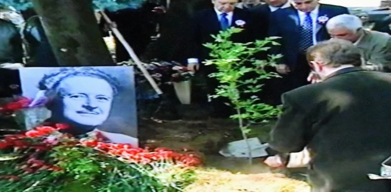 Mavi gözlü dev Beylikdüzü’nde anıldı