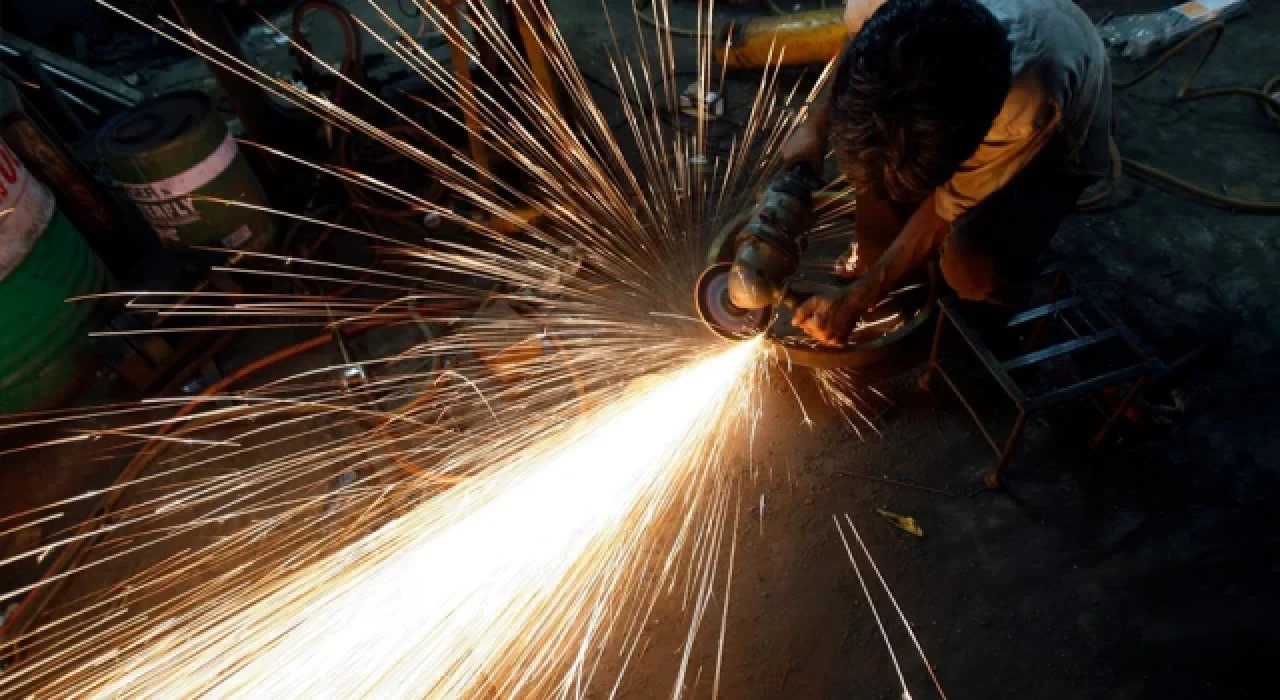 Metal işçilerine ek zam