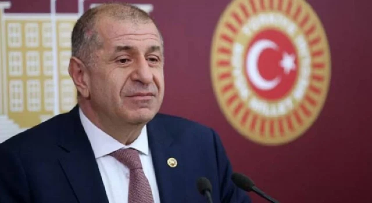 Ümit Özdağ’dan gençlere ”Sizin için pranga kırmayacağım, sizlerle birlikte prangayı kıracağız” 