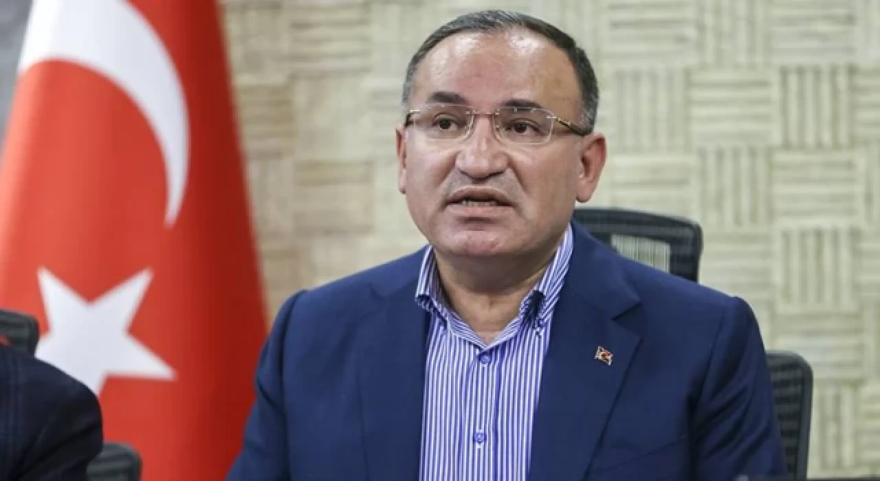 Adalet Bakanı: Delil toplanmadan kaldırılmış tek bir enkaz dahi yok