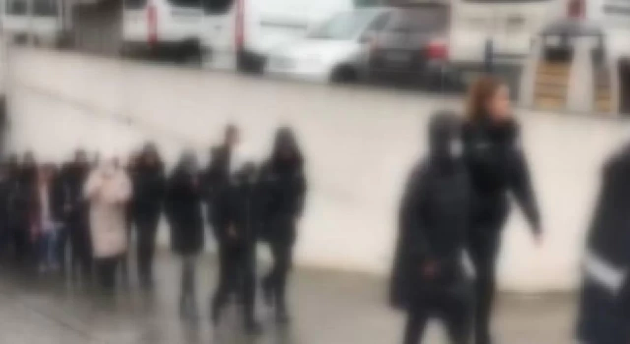 Ataşehir Belediyesi’ne yönelik operasyonda 26 kişi adliyeye sevk edildi