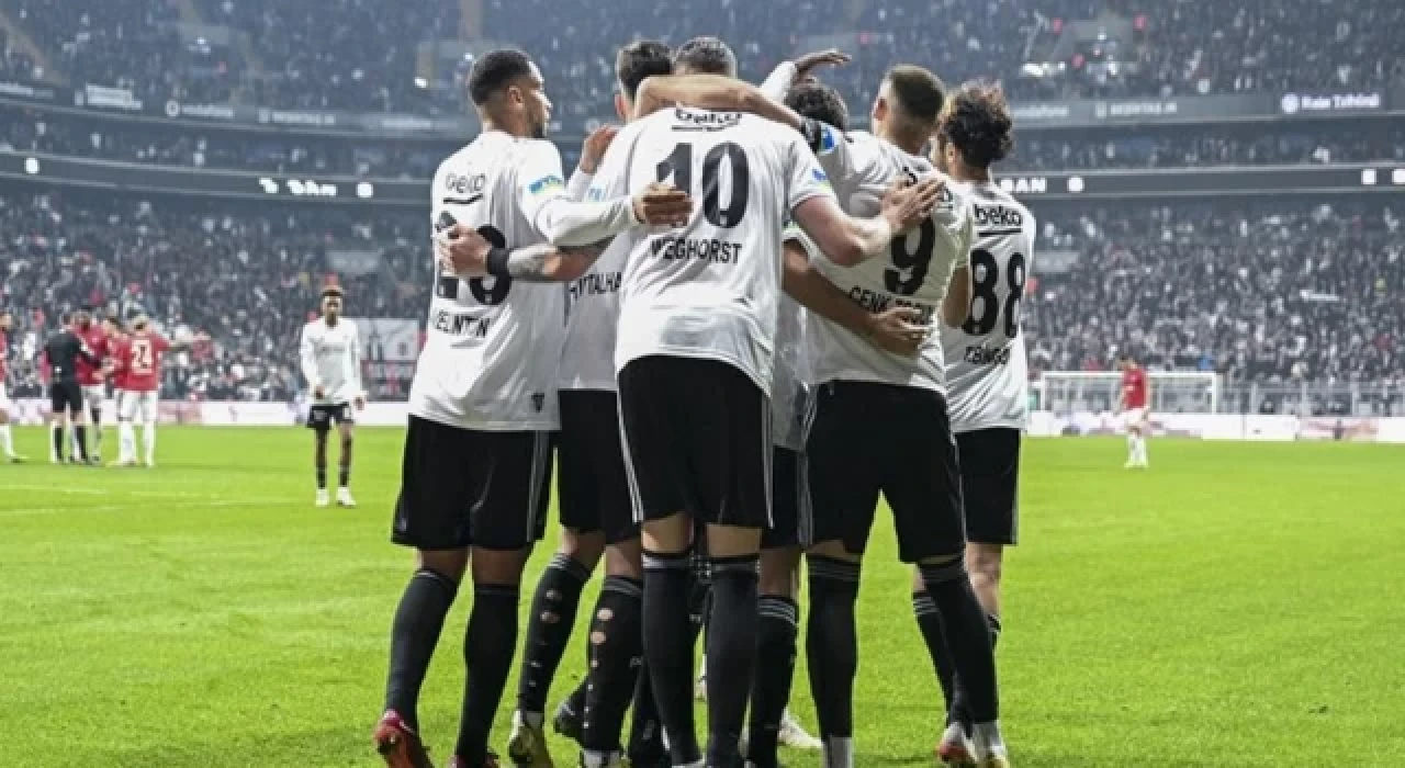 Beşiktaş-Antalyaspor maçında 13 oyuncu forma giyemeyecek