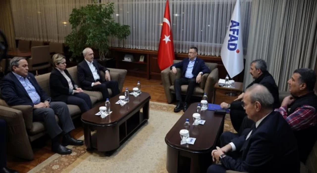 CHP Genel Başkanı Kılıçdaroğlu, AFAD Acil Durum Yönetim Merkezi’ni ziyaret etti