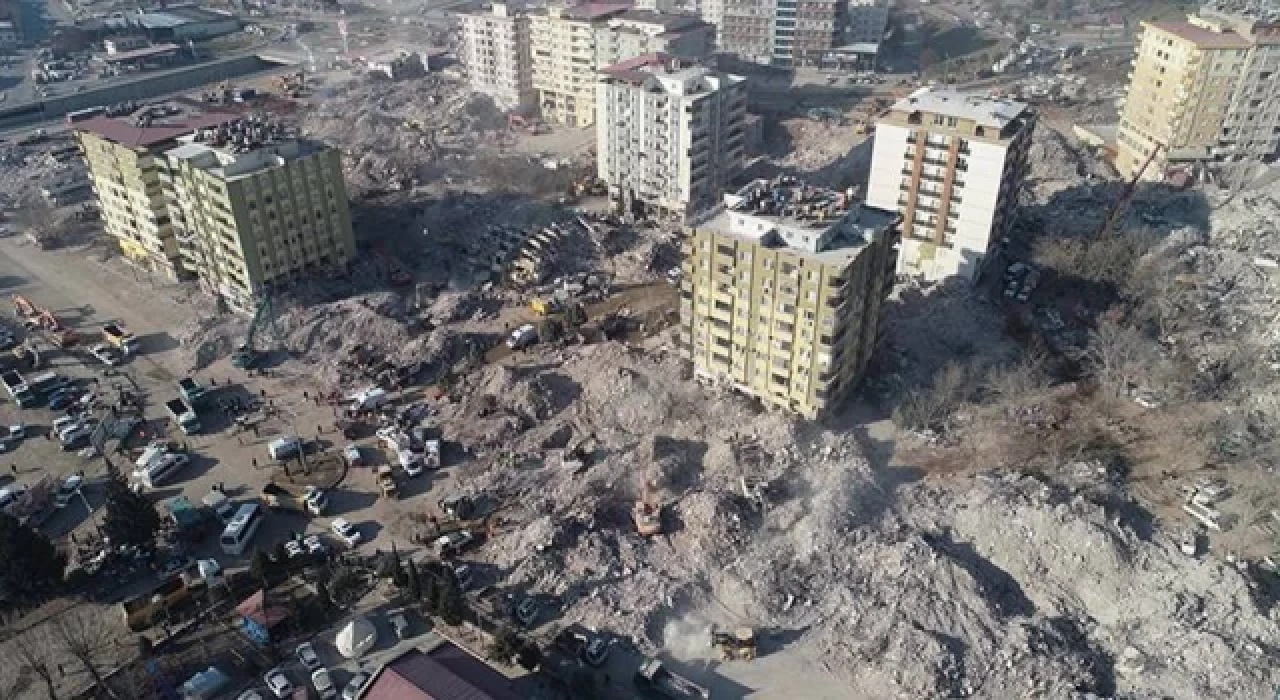 Ebrar Sitesi'nde hayatını kaybedenlerin sayısı 250'yi aştı!