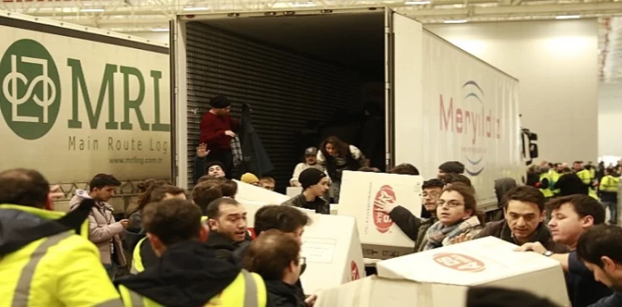 İstanbul Büyükşehir Belediyesi Deprem Bölgesi İçin Tüm Gücüyle Seferber Oldu