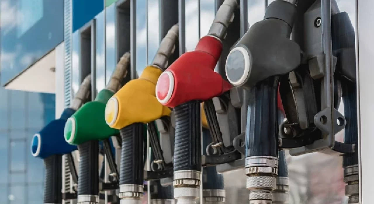 Motorin ve benzine zam geldi