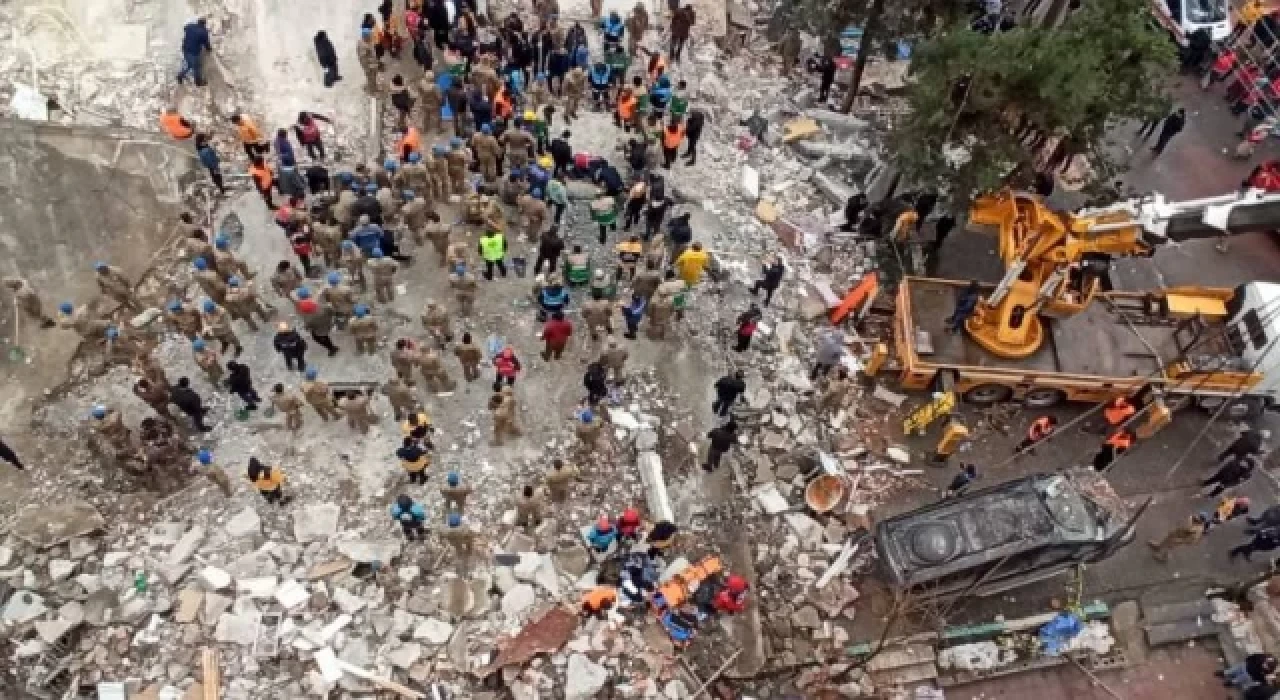 Şanlıurfa’da depremde yıkılan binalarla ilişkin 8 kişi yakalandı