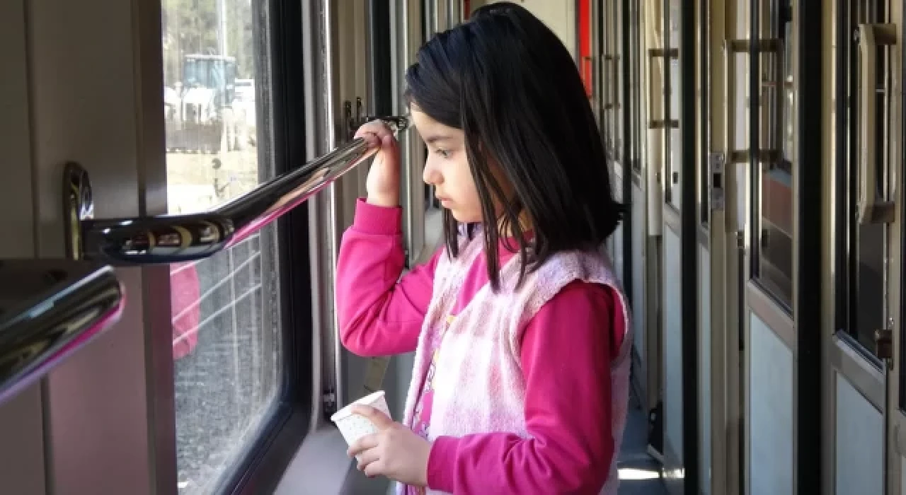 Tren vagonları depremzedelerin evi oldu