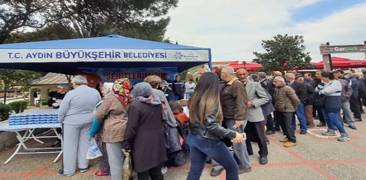 Aydın Büyükşehir Belediyesi '18 Mart Çanakkale Zaferi ve Şehitleri Anma Günü’nde Helva Hayrı Gerçekleştirdi