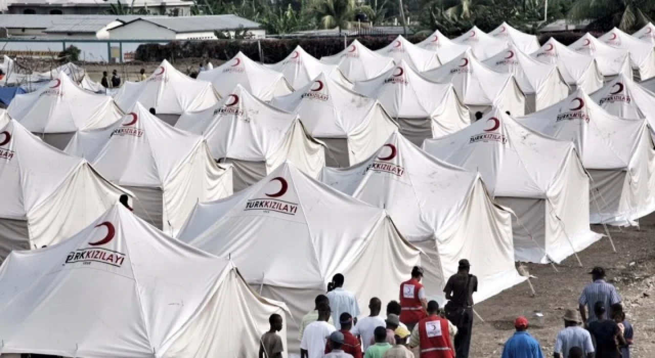 Eski Kızılay Başkanı: Çadır satışı büyük ihanet