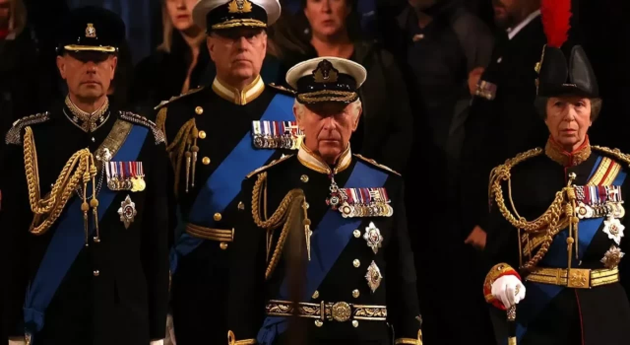 İngiltere Kralı Charles, Edinburgh Dükü unvanını Prens Edward’a verdi