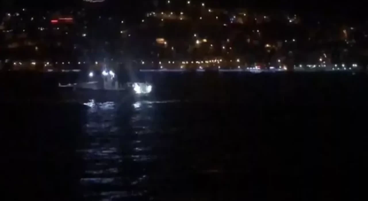 Marmara Denizi'nde balıkçı teknesi alabora oldu: 2 kişi kurtarıldı, 1 kişi kayıp
