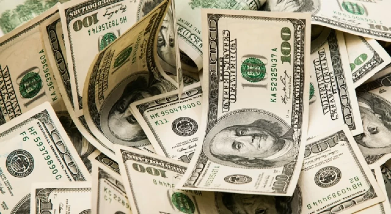 Ocak ayında cari açık 9,8 milyar dolar ile rekor kırdı