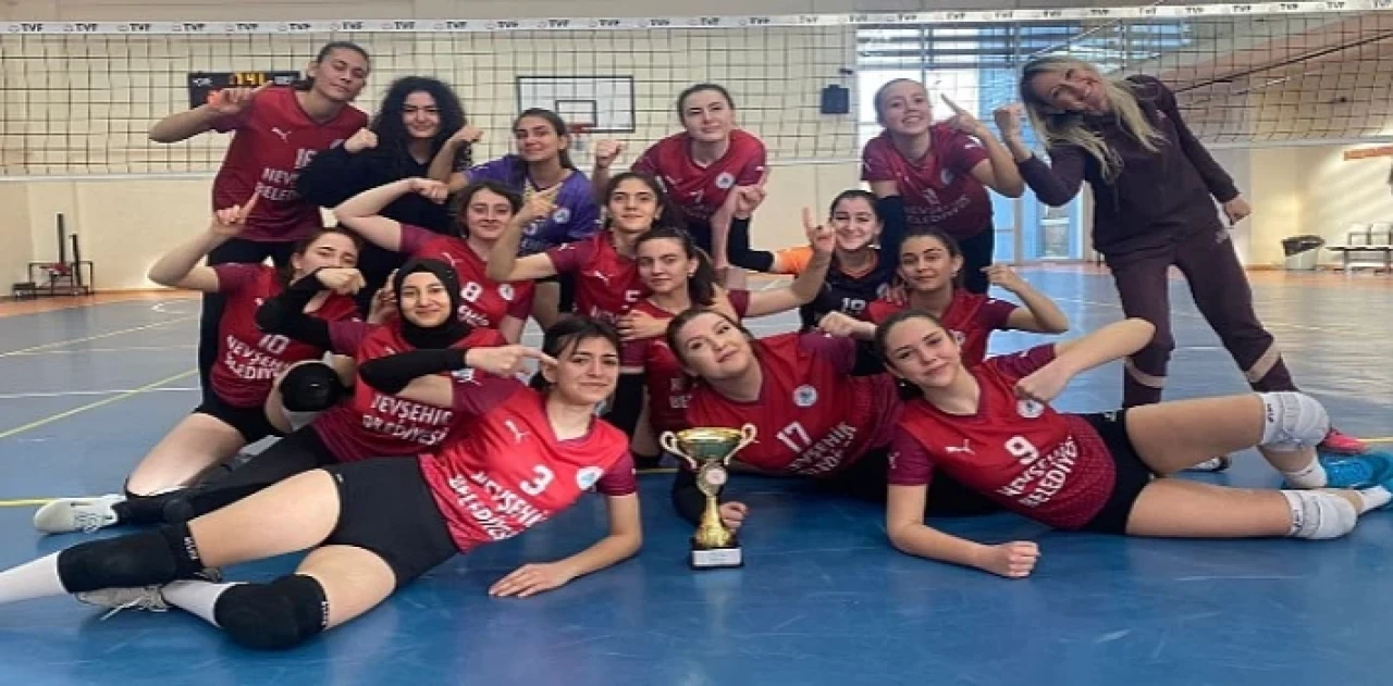 Voleybol’da Nevşehir Belediyesi Gençlik ve Spor Kulübü Rüzgarı