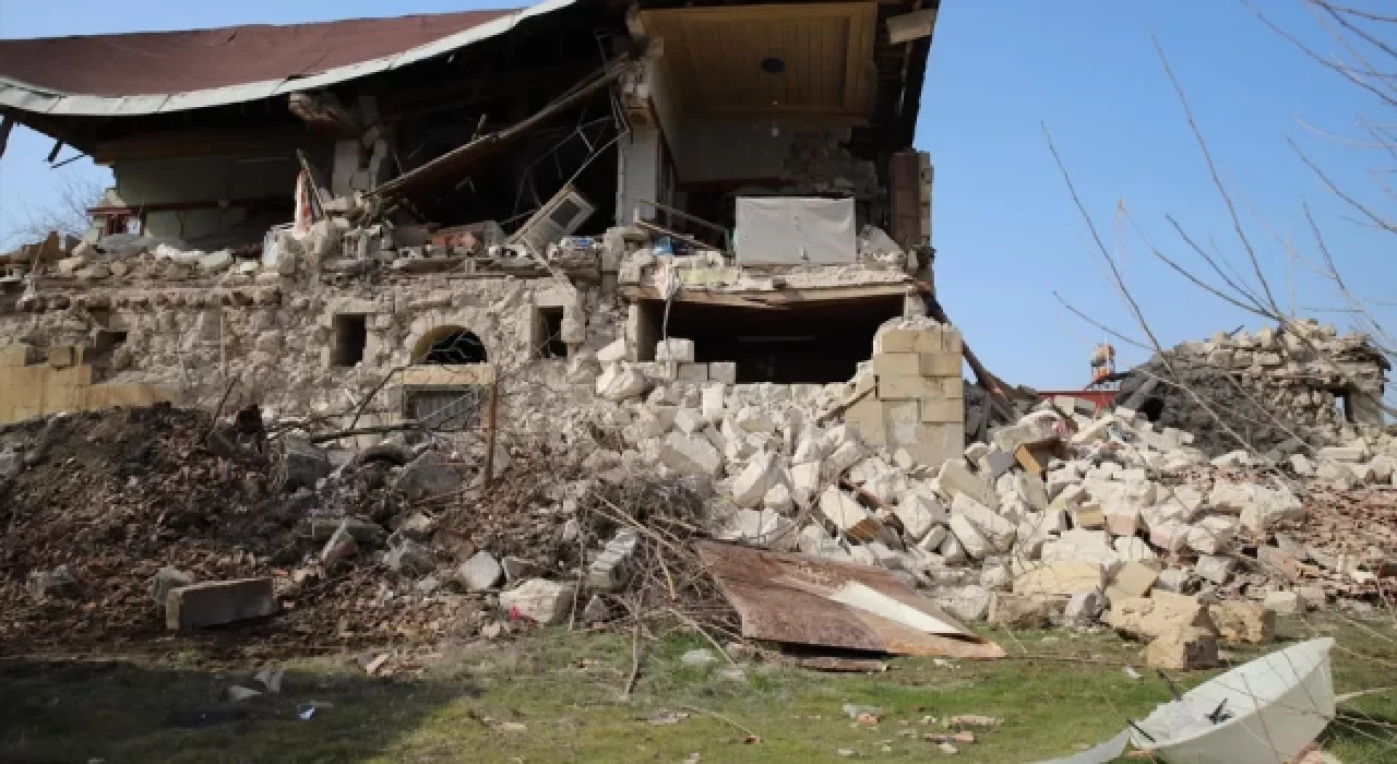 'Zerda' dizisinin çekildiği konak depremde yerle bir oldu