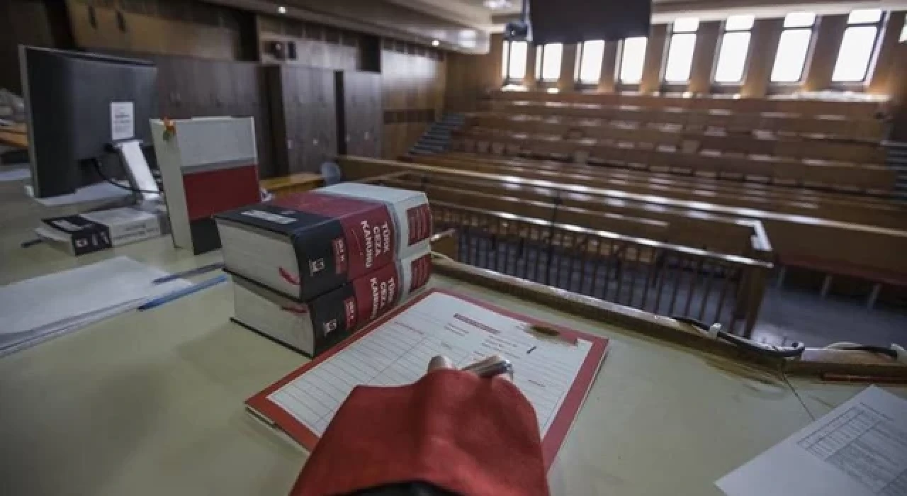 5 öğrenciye cinsel istismarla suçlanan öğretmene 27 yıl ceza