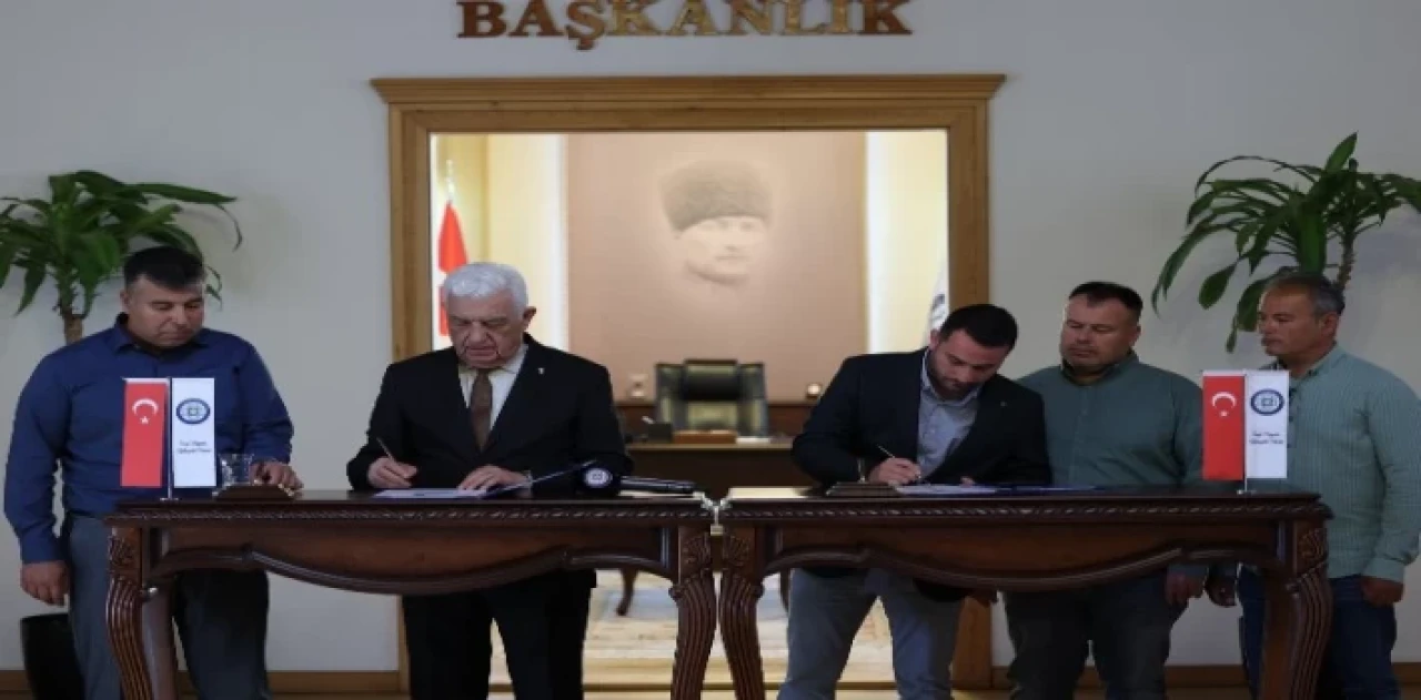 Datça’dan tarıma bir imza daha... İmzalar bu kez badem ve zeytine atıldı