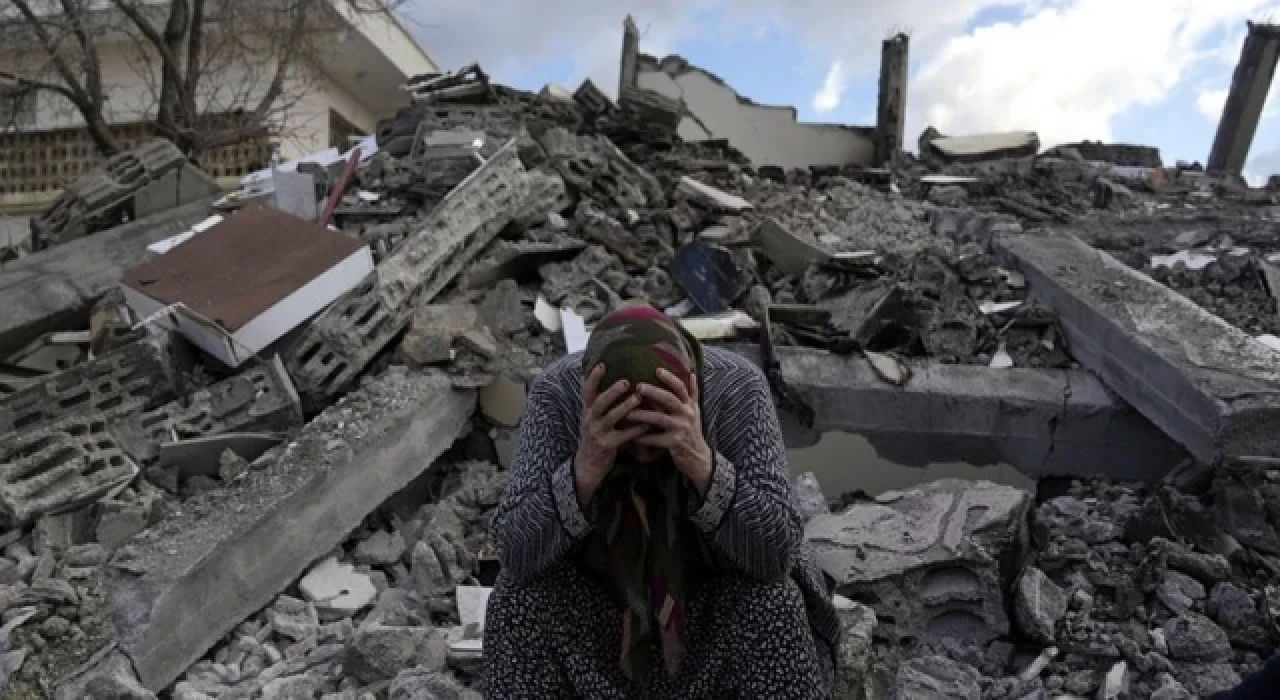 Depremlerde hayatını kaybedenlerin sayısı 50 bin 500 kişi oldu