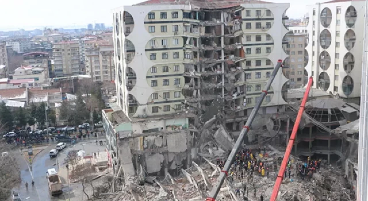 Galeria Sitesi'nin müteahhidi yakalandı