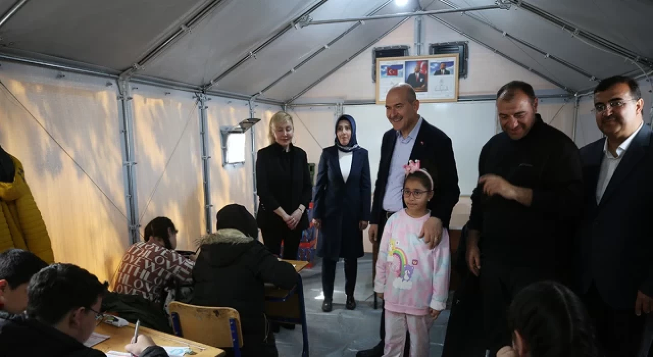 İçişleri Bakanı Soylu: Hepimiz okullarla çocuklarımızı buluşturabilmek için seferber olduk