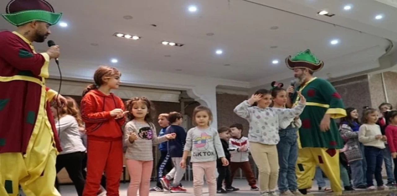 İhsaniye’de Geleneksel Ramazan Akşamı Çocuk Şenliği Coşkusu